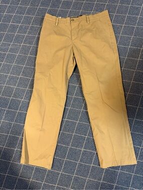 Dockers Men's Khaki Tan Straight-Leg Chinos
